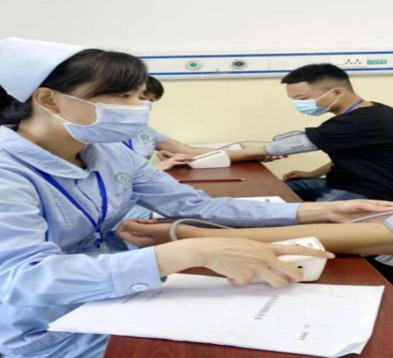 正在上传...