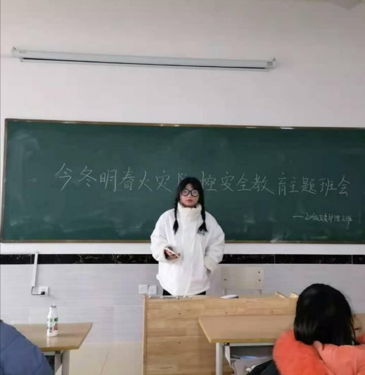 正在上传...