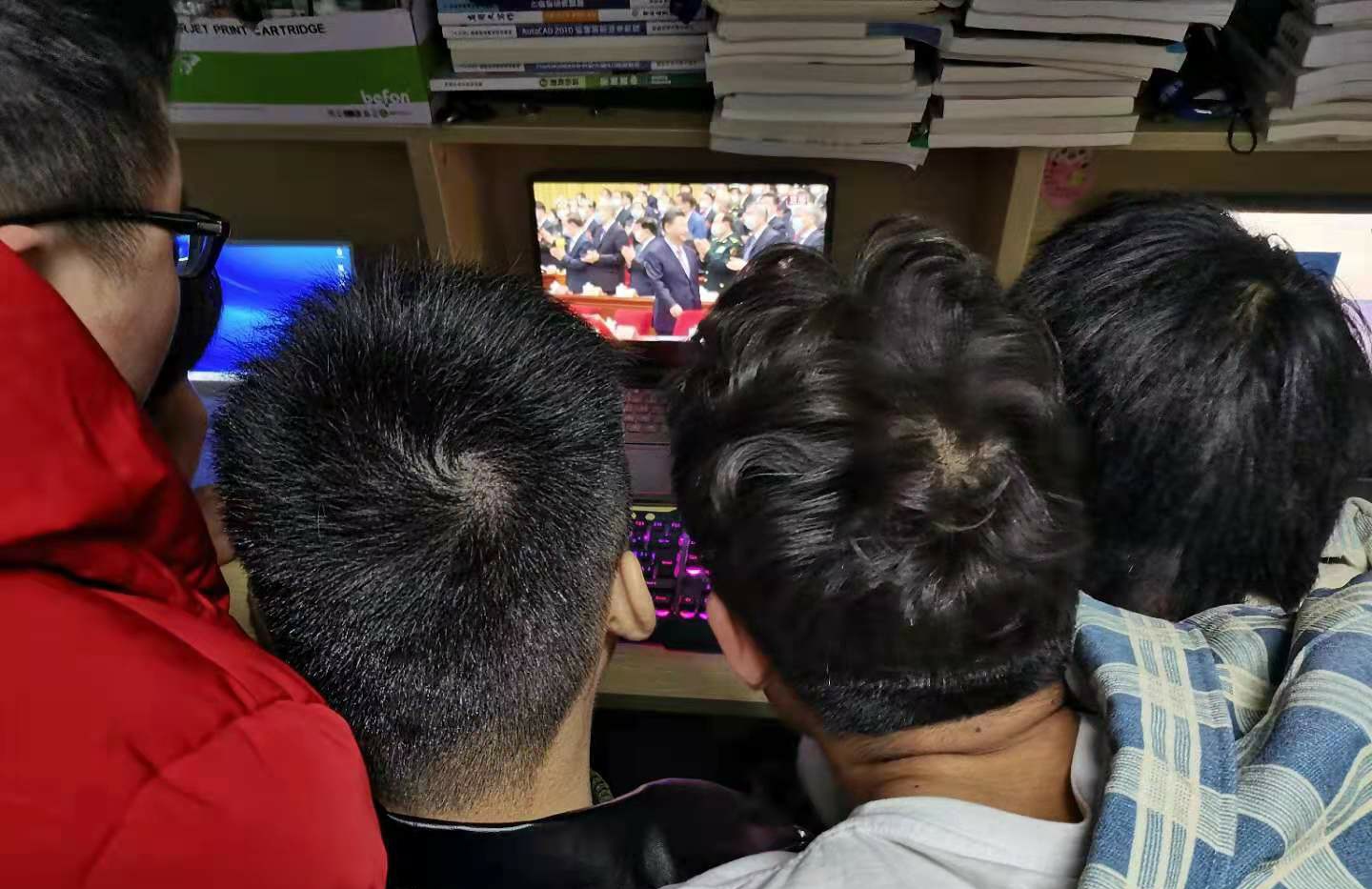 正在上传...