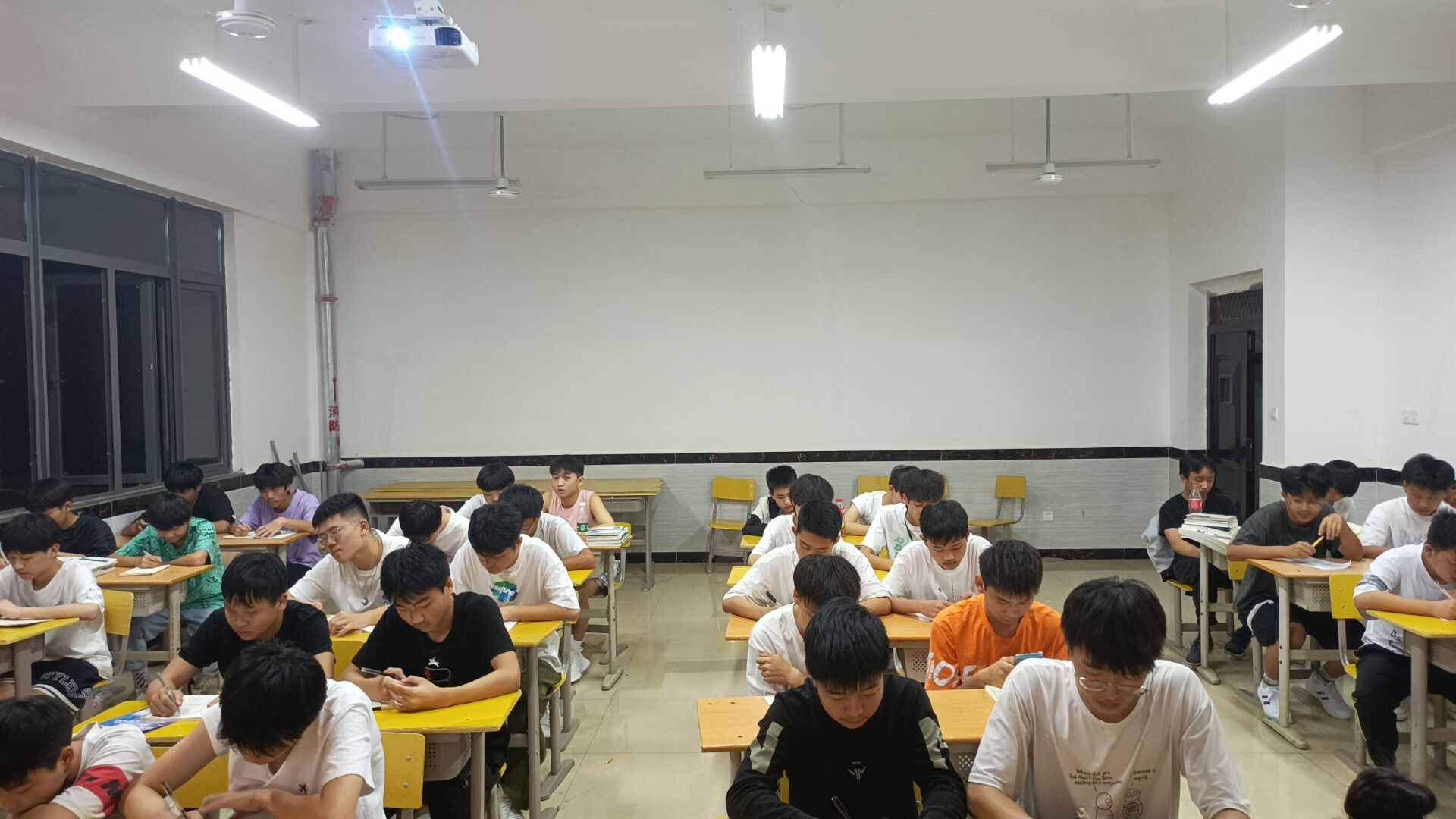 正在上传...