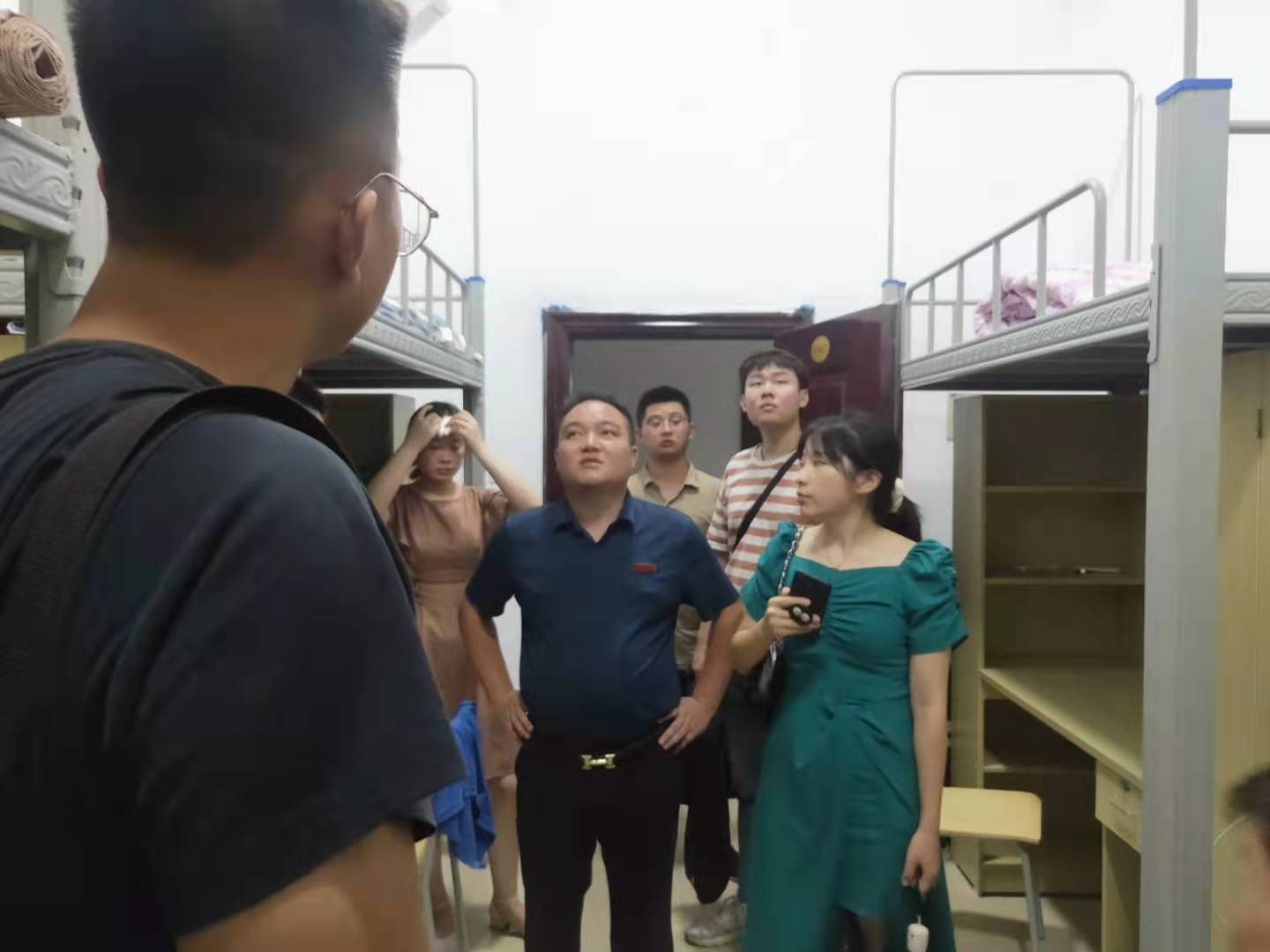 正在上传...