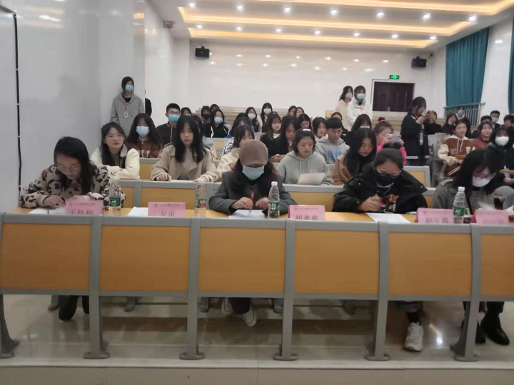 正在上传...
