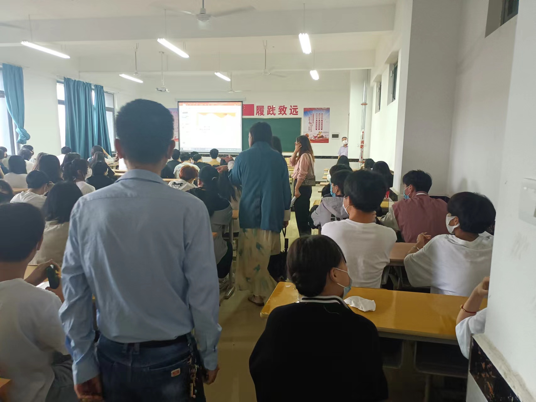 正在上传... 正在上传...
