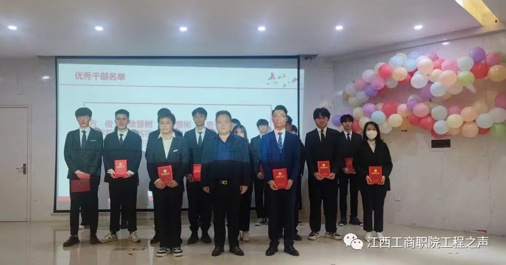 正在上传...
