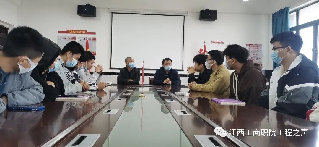 正在上传...