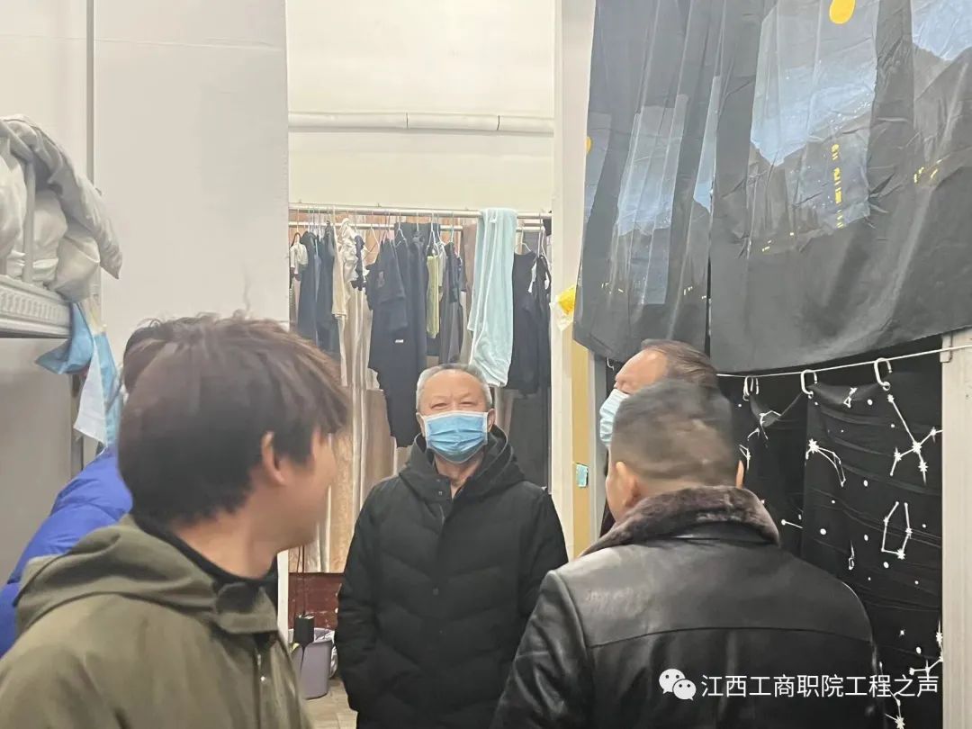 正在上传...