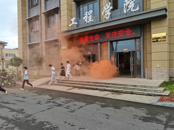 正在上传... 正在上传...