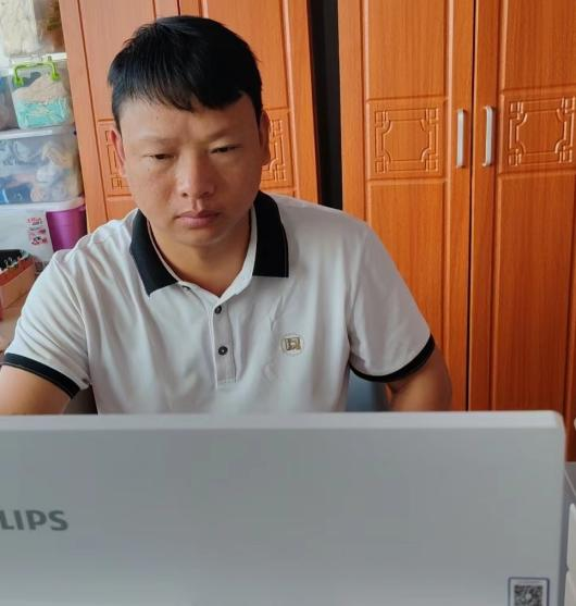 正在上传...
