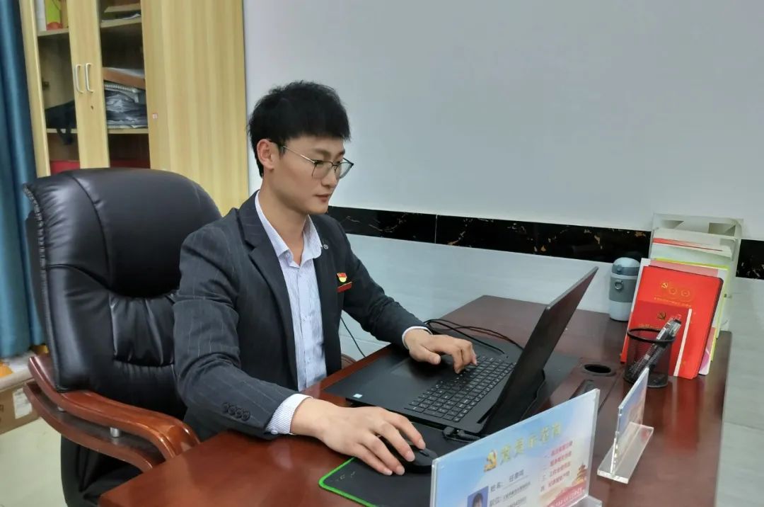 正在上传... 正在上传...