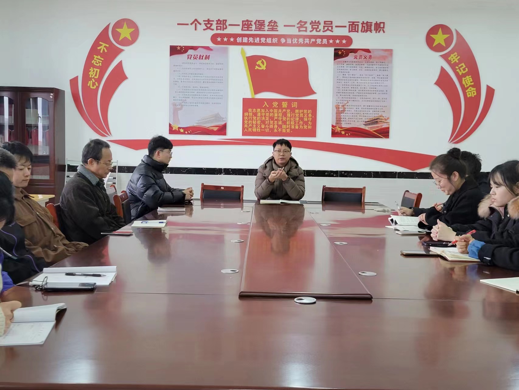 正在上传...