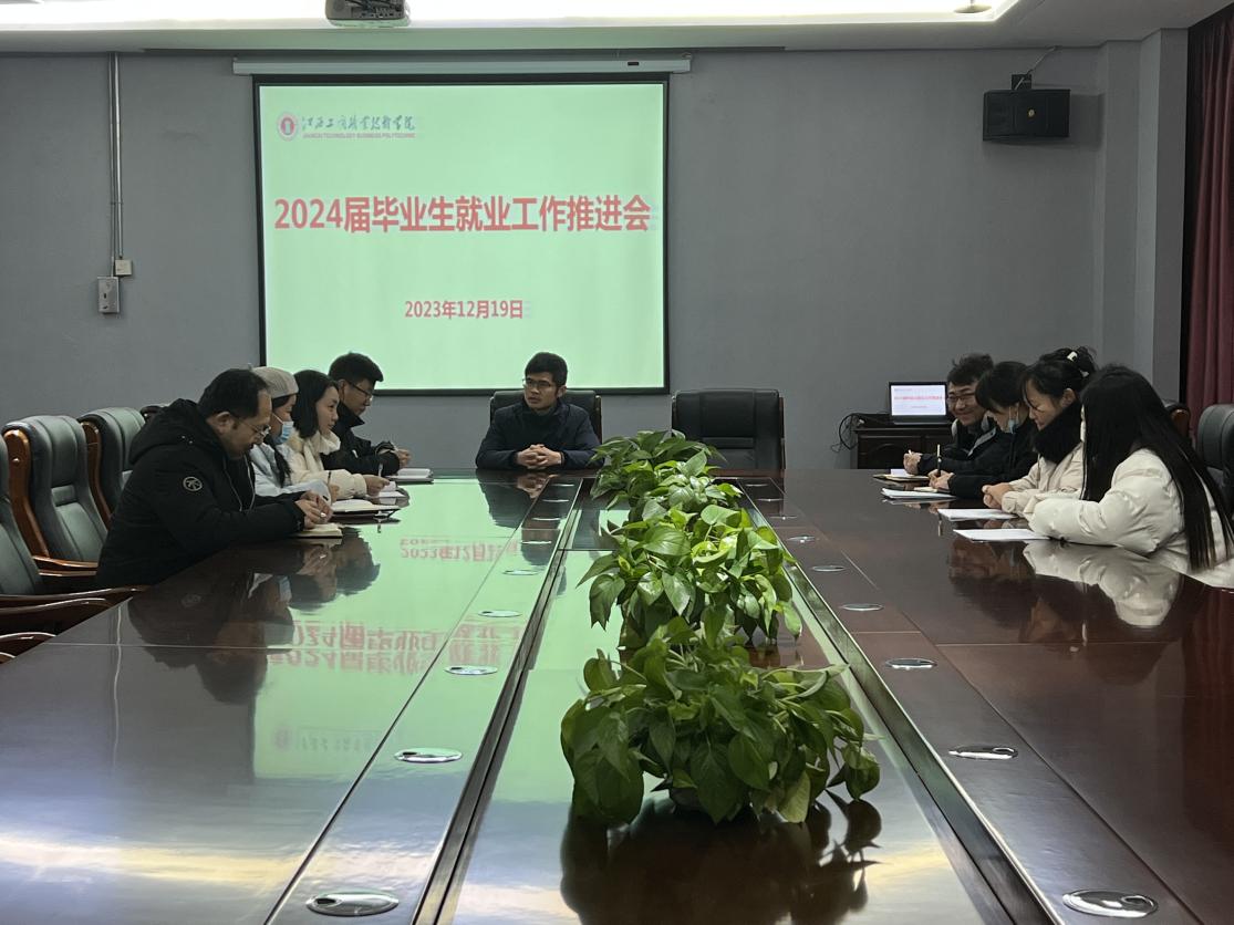 正在上传...