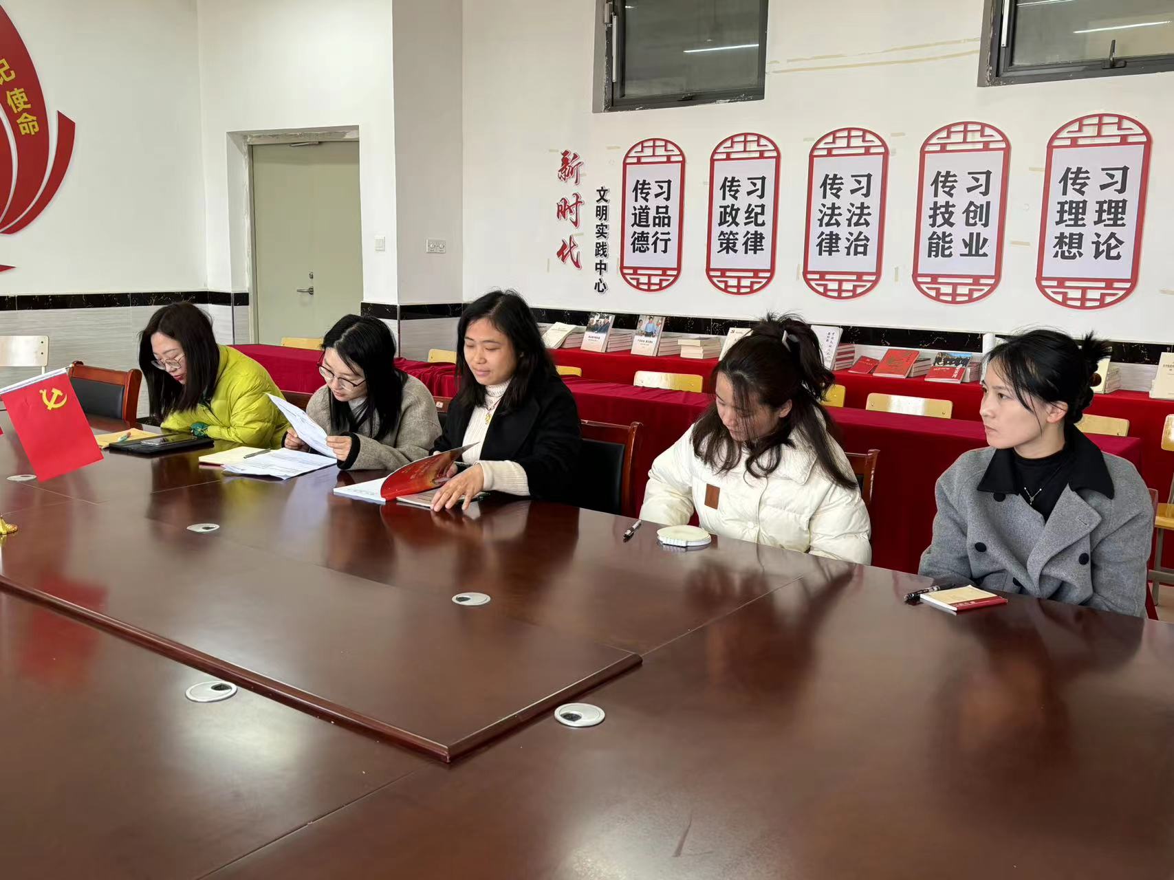 正在上传...
