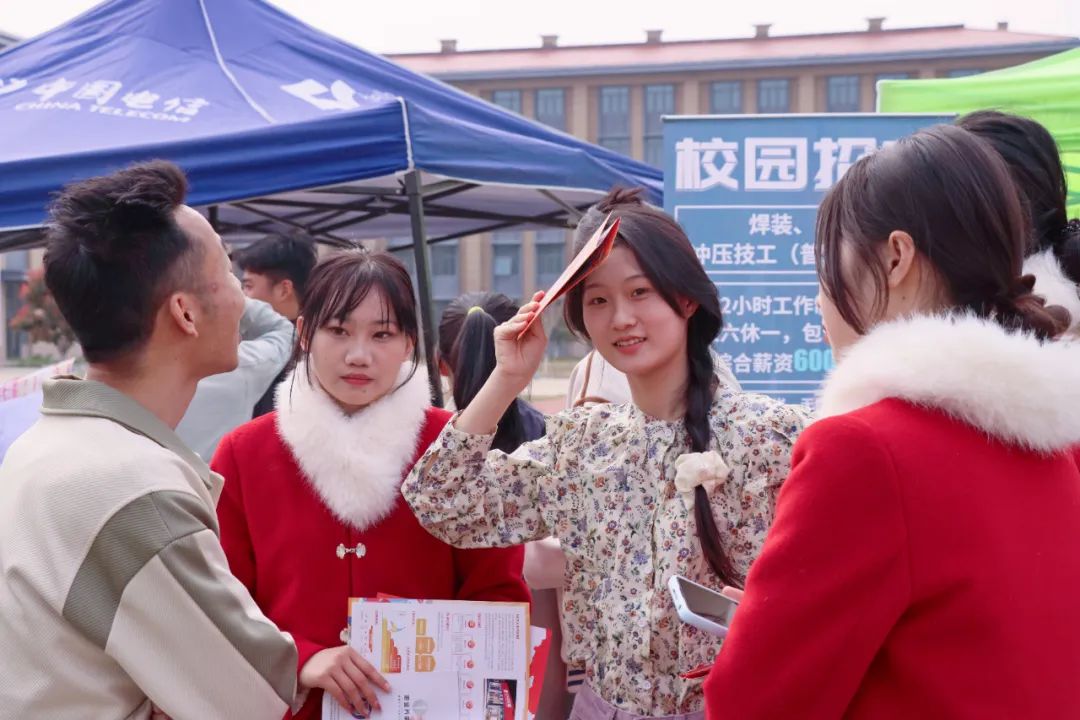正在上传...