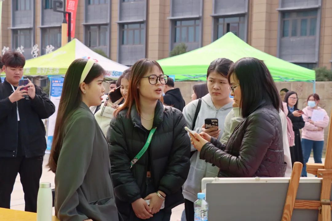 正在上传...