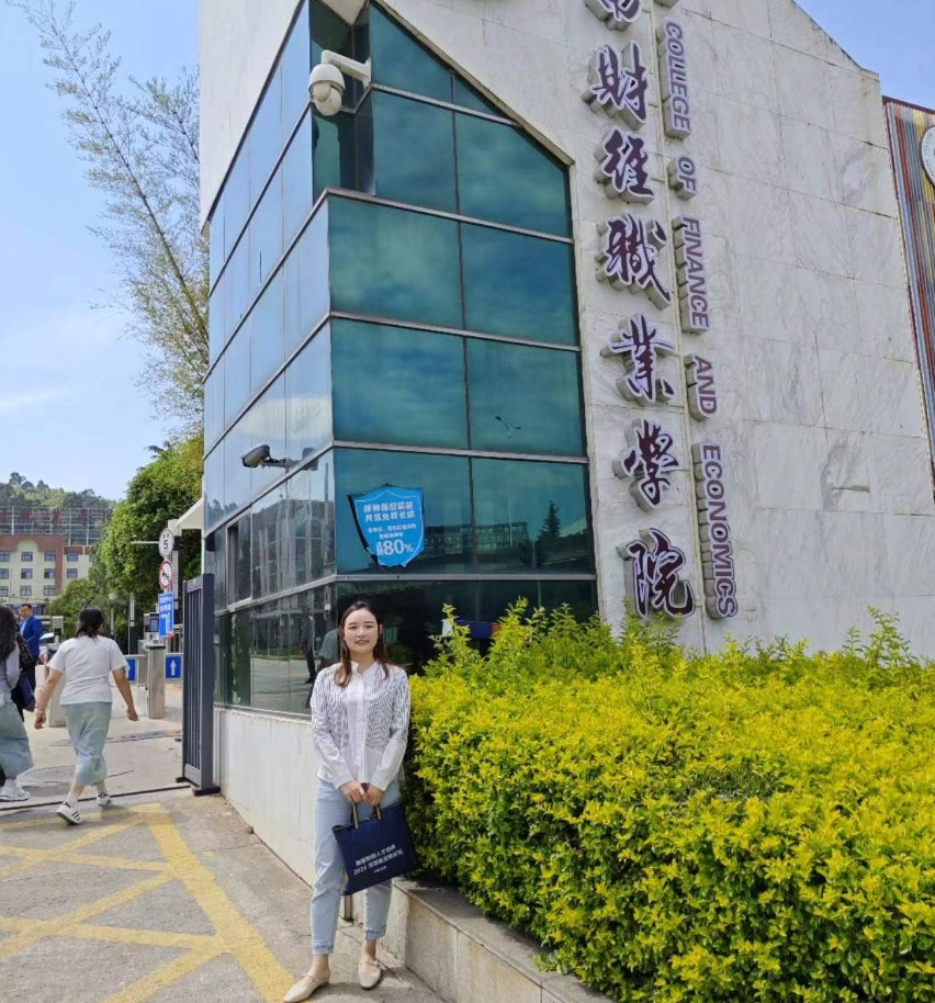 正在上传...