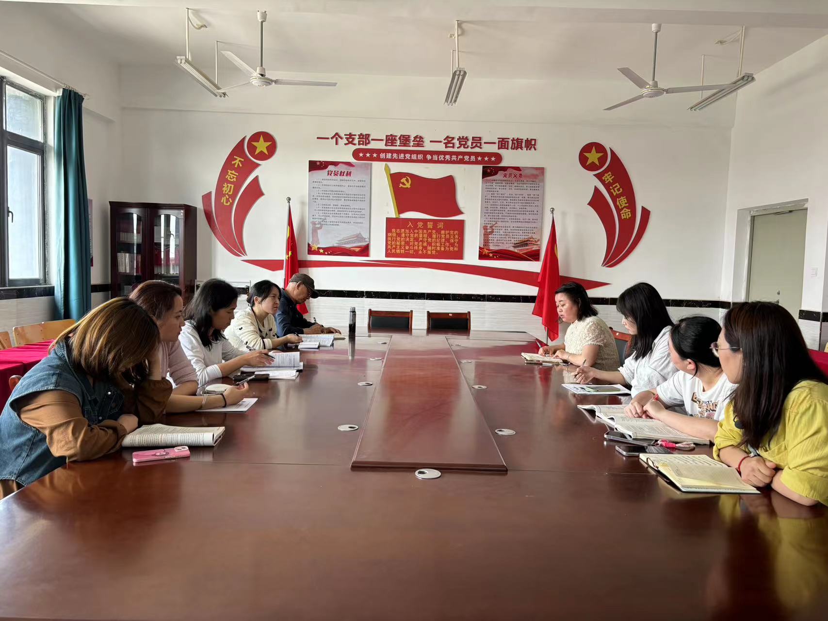正在上传...