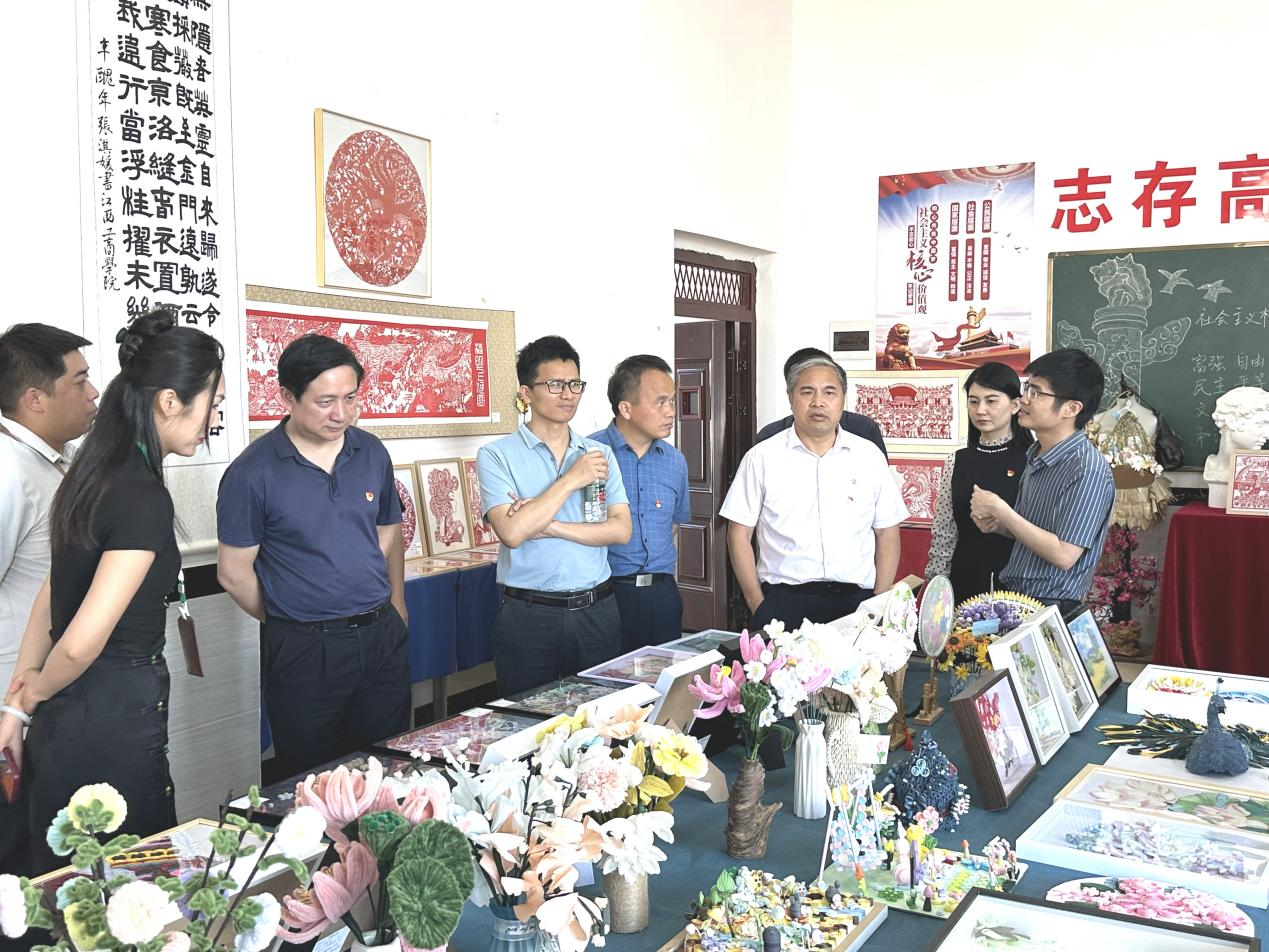 正在上传...