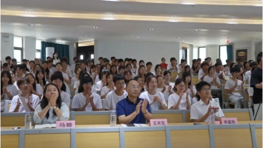 正在上传...