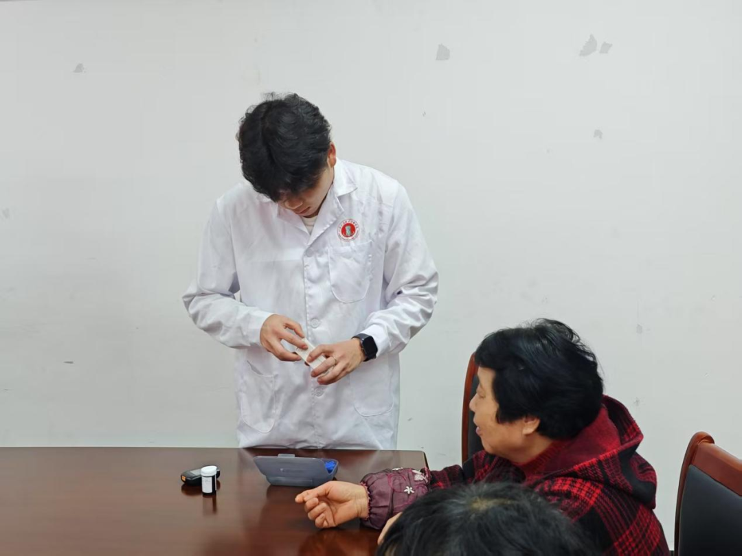 正在上传... 正在上传...