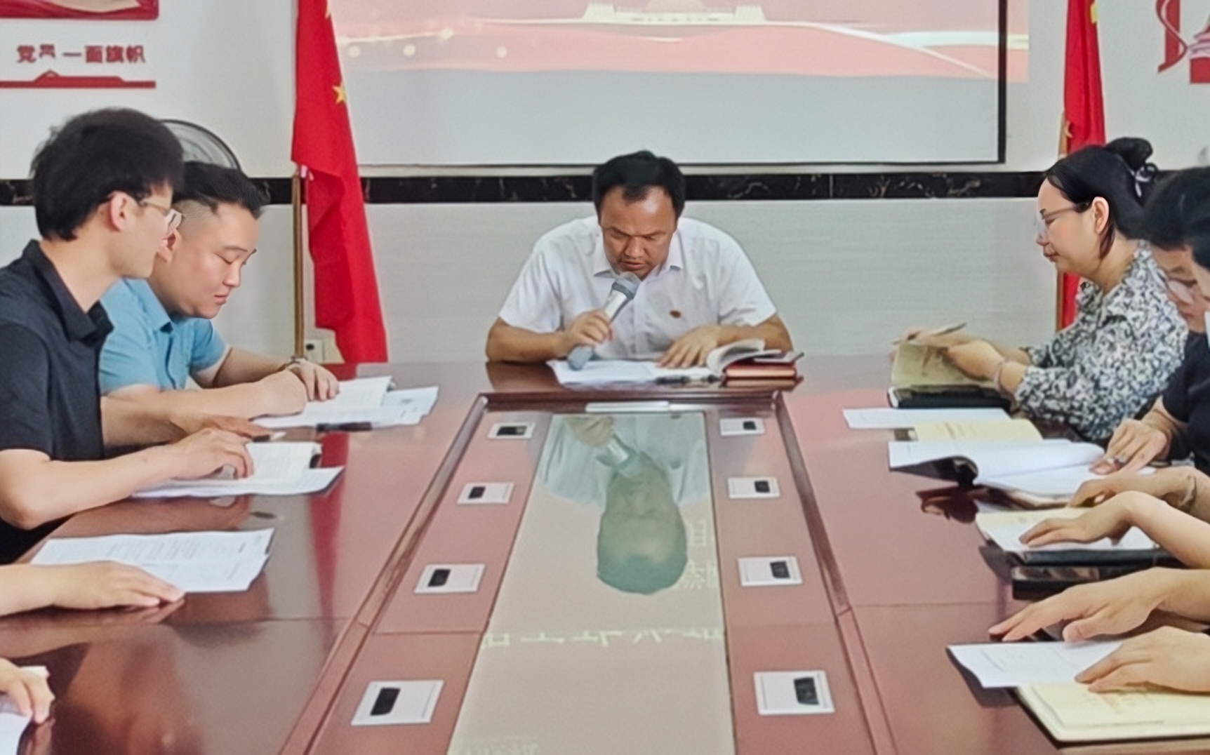 正在上传...