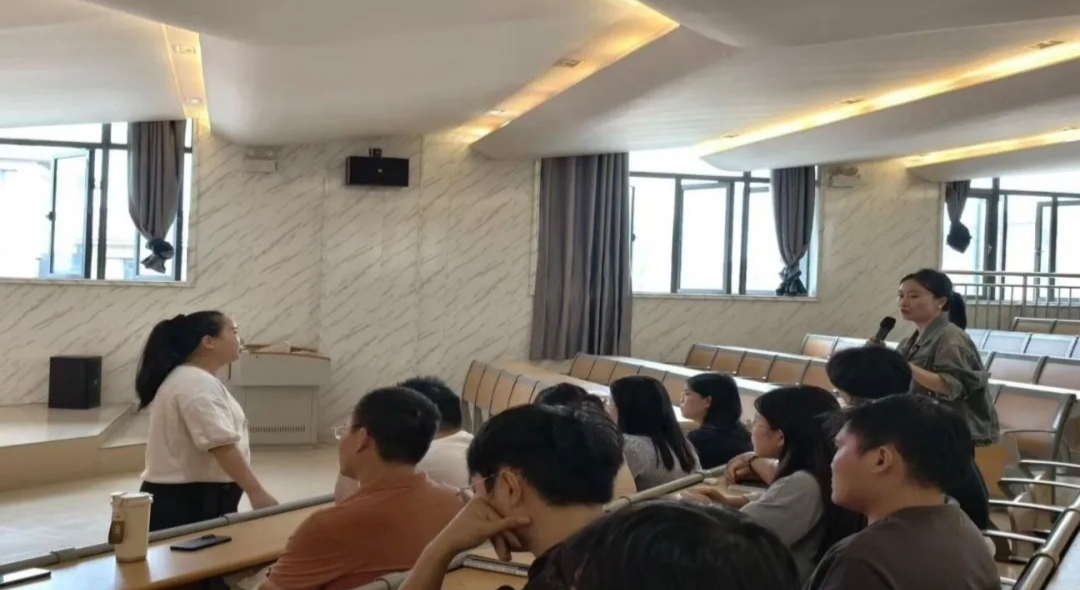 正在上传...
