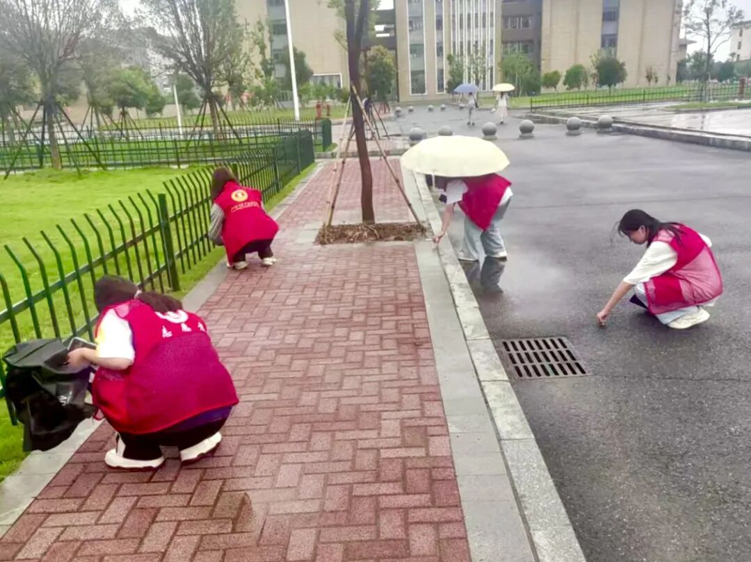 正在上传...