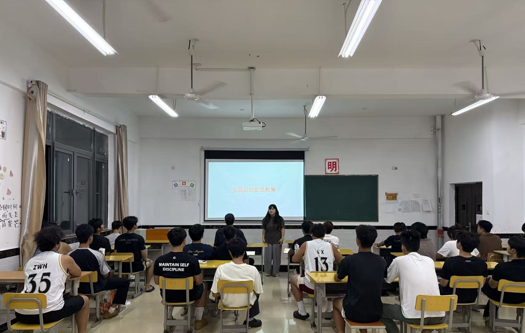 正在上传... 正在上传...